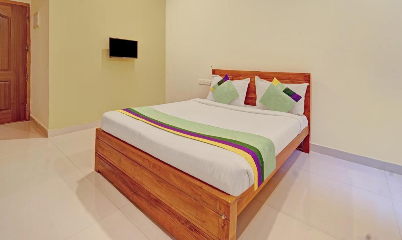 Sreepathi Nirmalyam 400 Mts From Guruvayoor Temple Hotell Guruvāyūr Eksteriør bilde